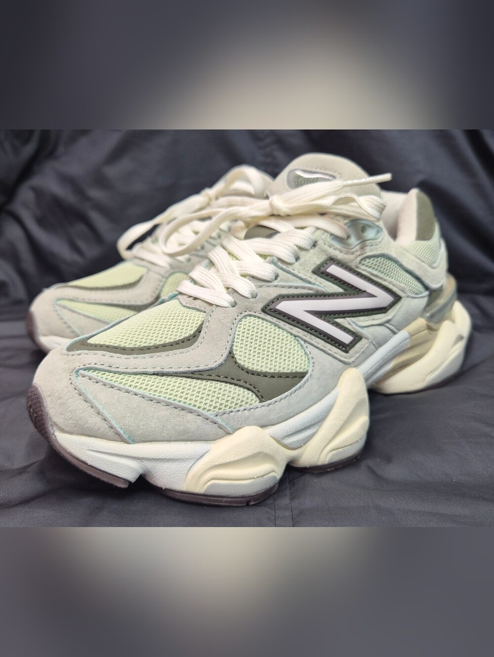 Men's New Balance 9060 "Olivine" (U9060EEC) Sz. 6.5